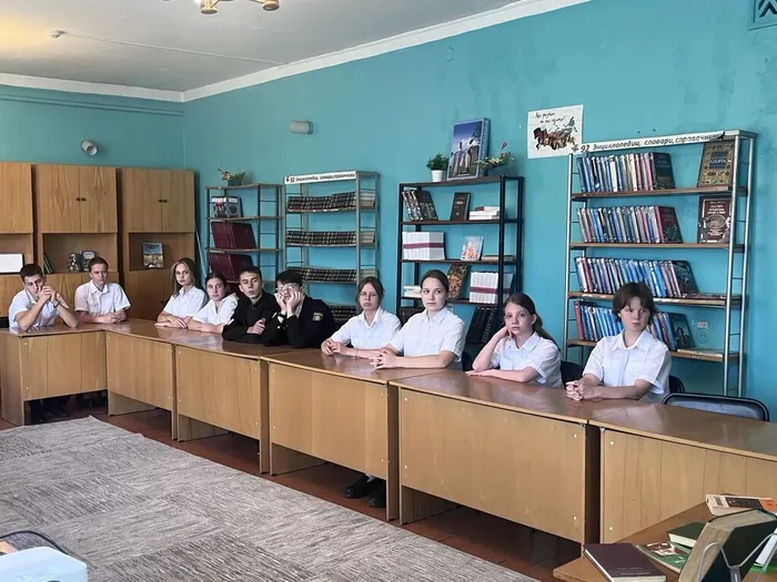 10 класс сош 15